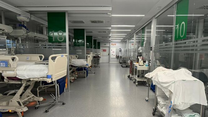Estado en el que se encuentra el área de UCI del Hospital Doctor Muñoz Cariñanos, sin pacientes.