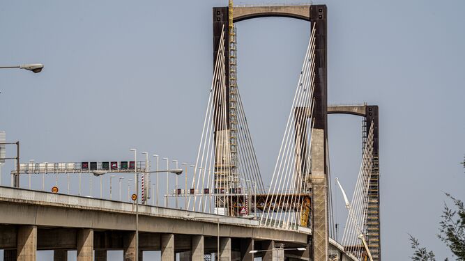 Nuevo corte de tráfico del puente del Centenario este miércoles por las obras